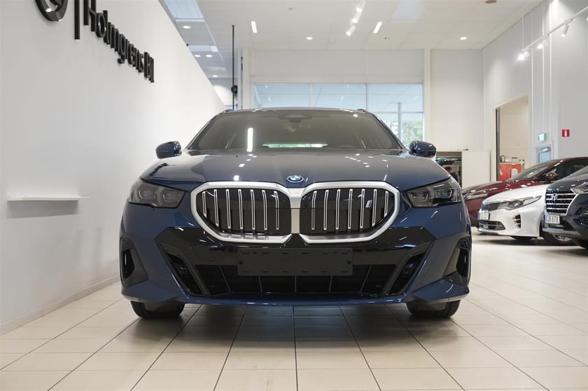 Bild 5 av BMW i5 eDrive40 Touring M Sport Business Launch Ed Innovation Drag