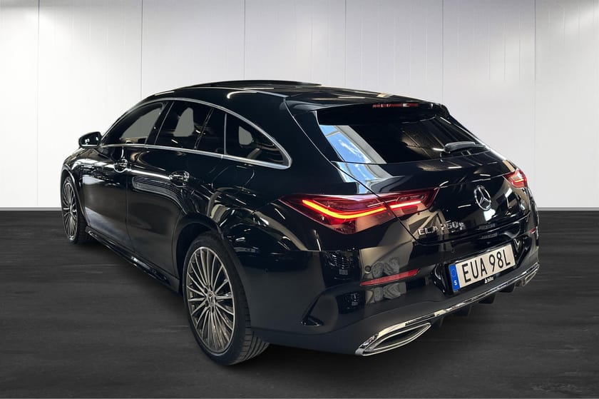 Bild 3 av Mercedes-Benz CLA 250 e Shooting Brake AMG Panorama Nightpackage Distronic Moms