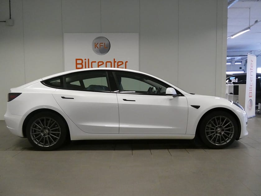 Bild 5 av Tesla Model 3 Standard Range Plus Pano-Kamera-Skinn-SoV