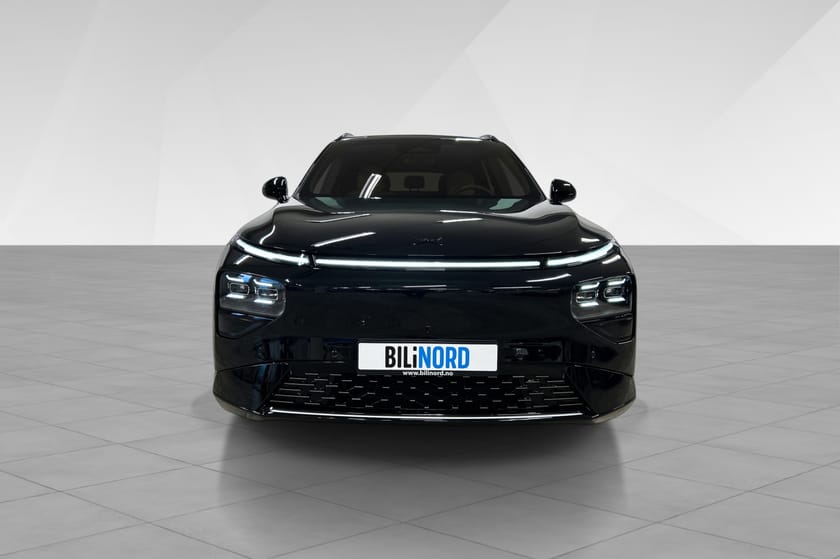 Bilde 2 av XPENG G9 Performance LR 4WD Lavkm/4WD/luft/360/ACC/pan/krok/soft