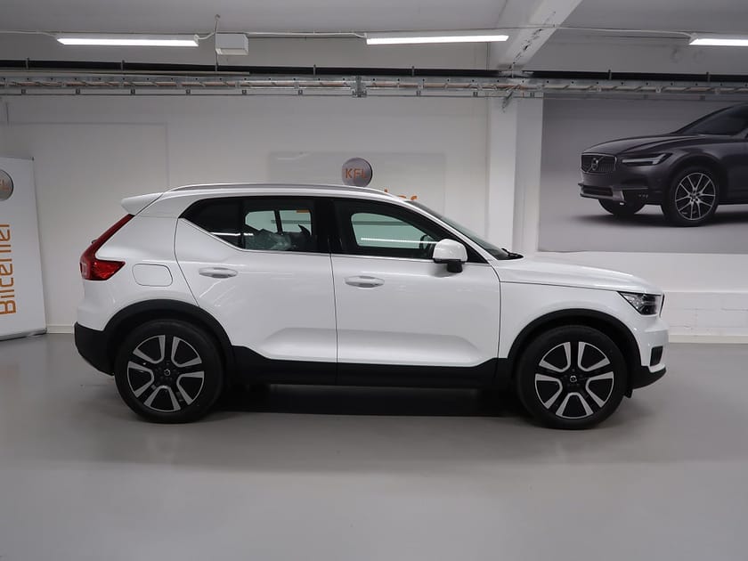 Bild 4 av Volvo XC40 Recharge T4 DCT Inscription V-Däck ingår Skinn-360°-H/K