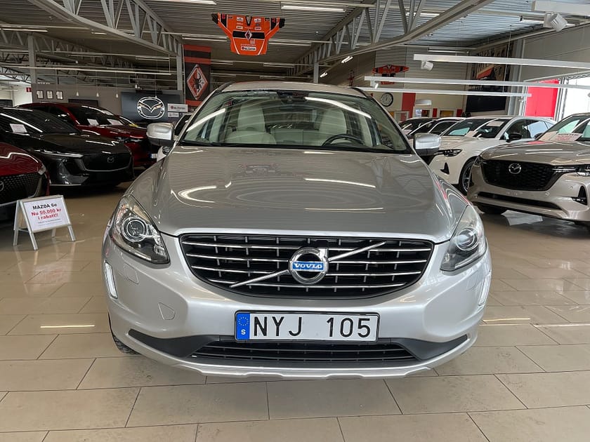 Bild 2 av Volvo XC60 D3 Momentum 136 hk dragkrok, NY KAMREM