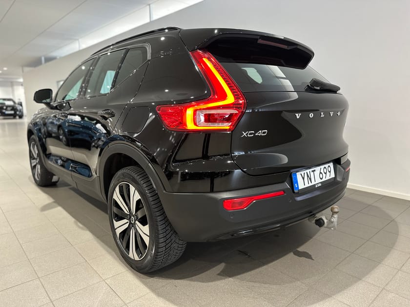 Bild 3 av Volvo XC40 Recharge Single Motor Core, Navigation, Backkamera, Rattvärme