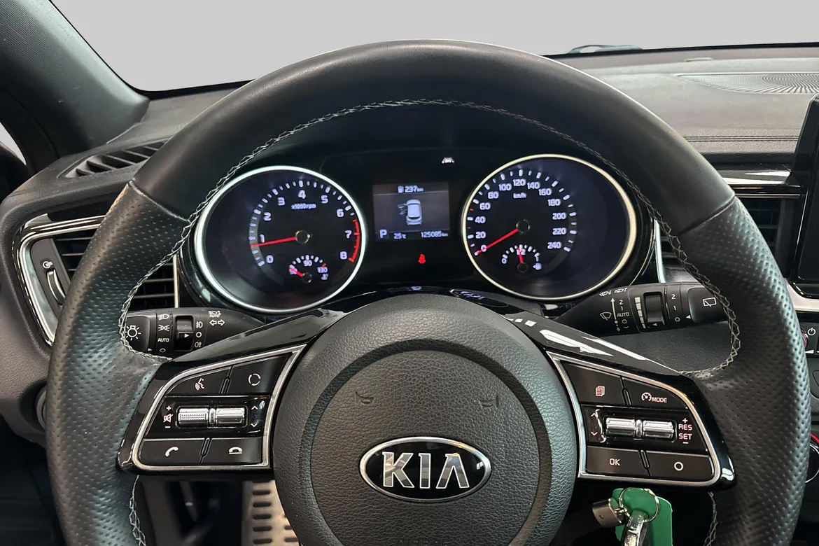 picture of a car