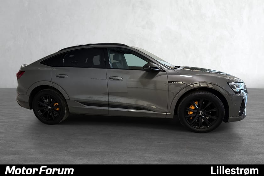 Bilde 1 av Audi e-tron Sportback 55 quattro S-Line /Black edition/360KAM/H.FESTE/B&O/MATRIX LYS