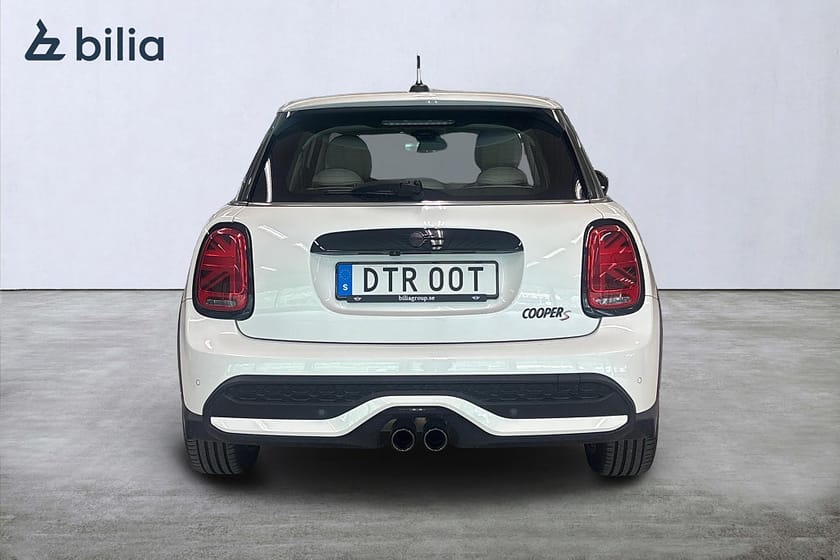Bild 4 av MINI Cooper S 5-dörrars Aut / Backkamera / Komfortöpp. / Laddplatta