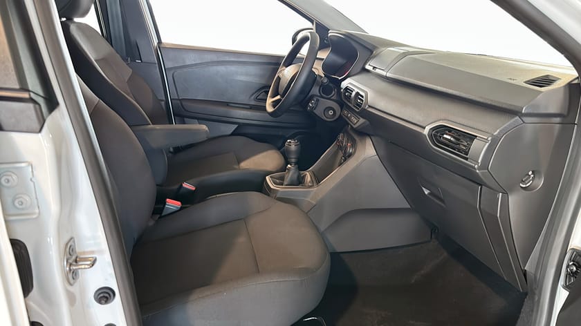 Bild 3 av Dacia Sandero ESSENTIAL 1,0L TCE BENSIN (H4D) 90HK 5-VXL