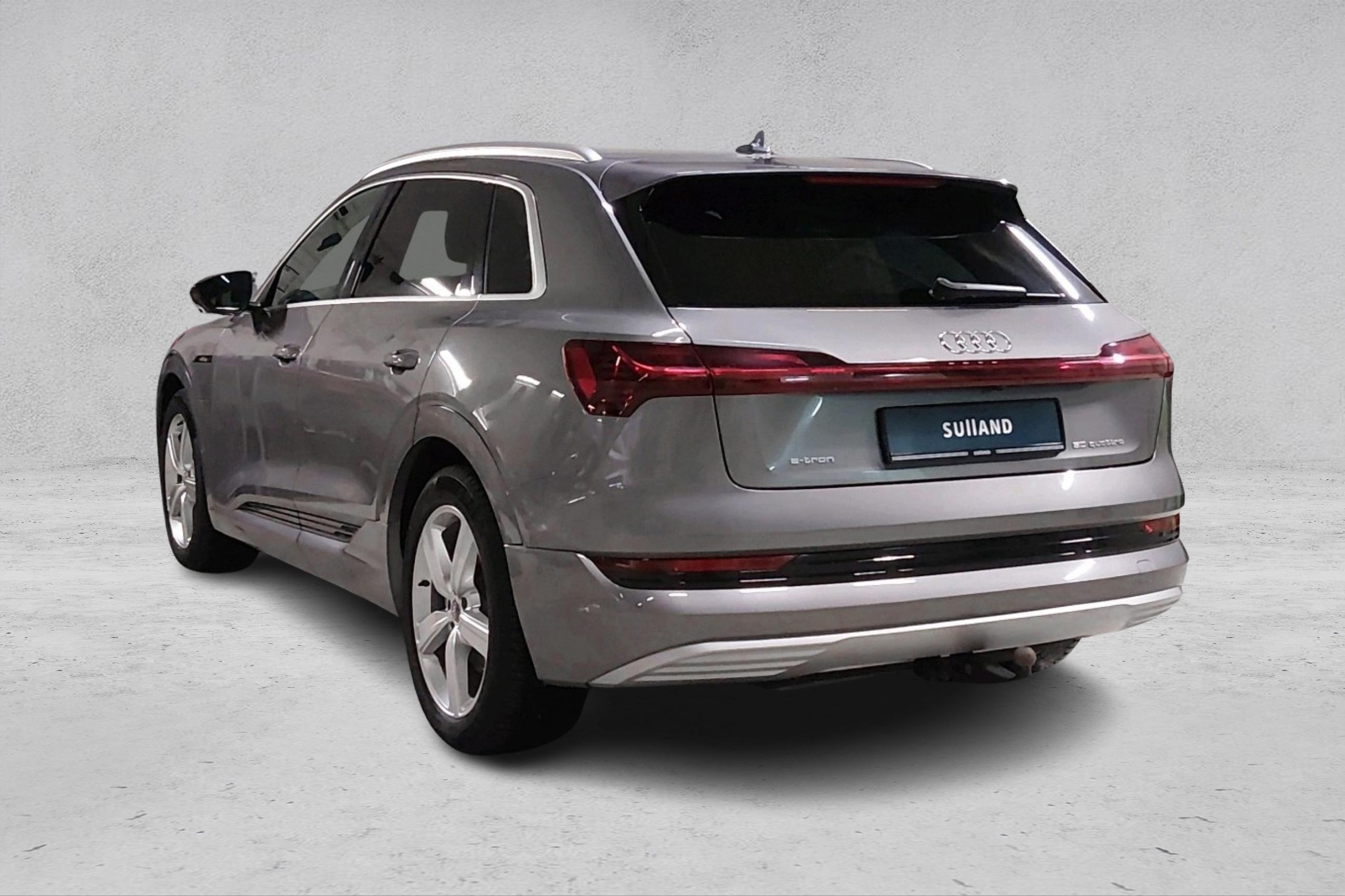 Thumnail bilde 2 av Audi e-tron 50 quattro