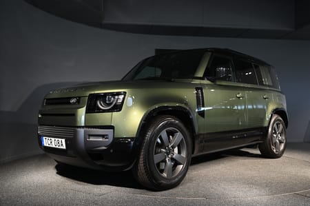 Land Rover Defender P300e PHEV X-Dynamic SE *Demo* / SoV hjul