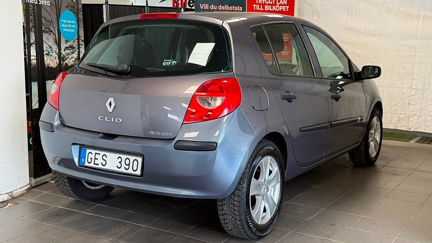 Bild 4 av Renault Clio  Halvkombi 5-dörrars 1.6 Euro 4|12933Mil|Automat