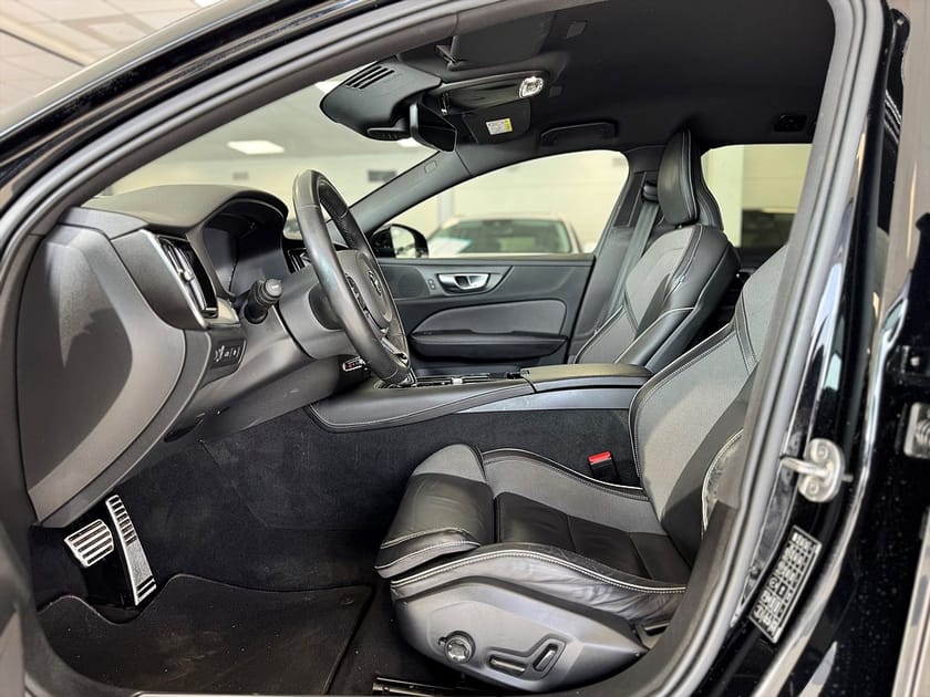 Bild 5 av Volvo V60 Recharge T6 AWD R-Design Värmare Kamera