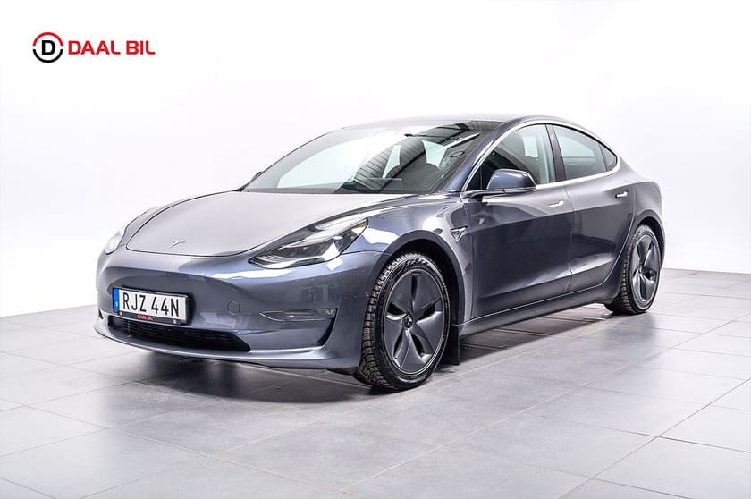 Bild 3 av Tesla Model 3 Long Range AWD 440HK 75kWh PANO P-VÄRM B-KAM DRAG