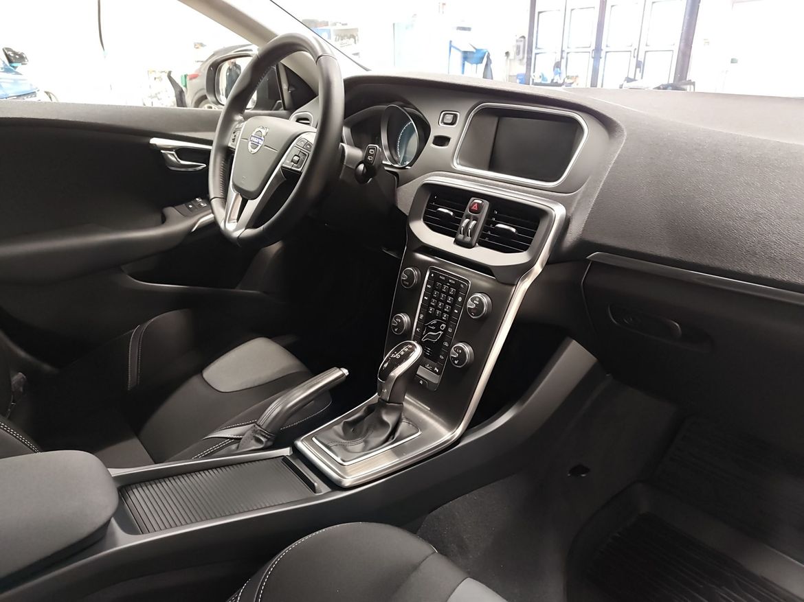 Volvo V40 2016 - miniatyr 8