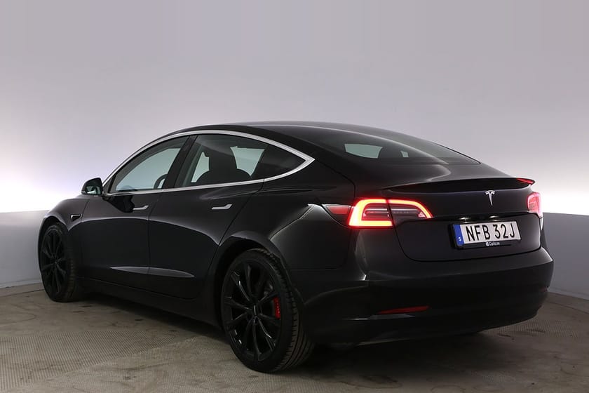 Bild 4 av Tesla Model 3 Performance AWD Autopilot Pano
