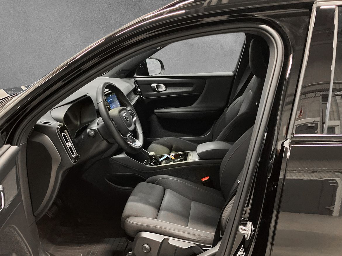 Volvo XC40 2023 - miniatyr 5