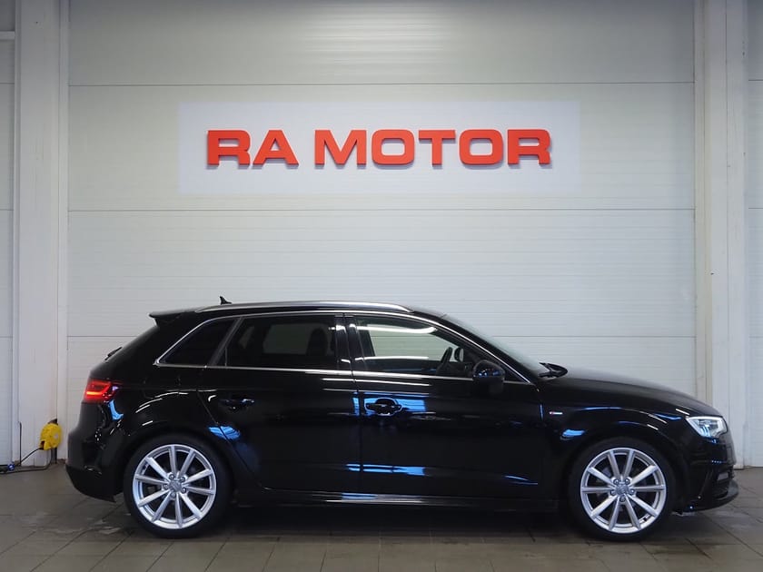 Bild 4 av Audi A3 Sportback SB 2.0 TDI 150hk S Tronic S-Line M-Värm Navi Alcantara