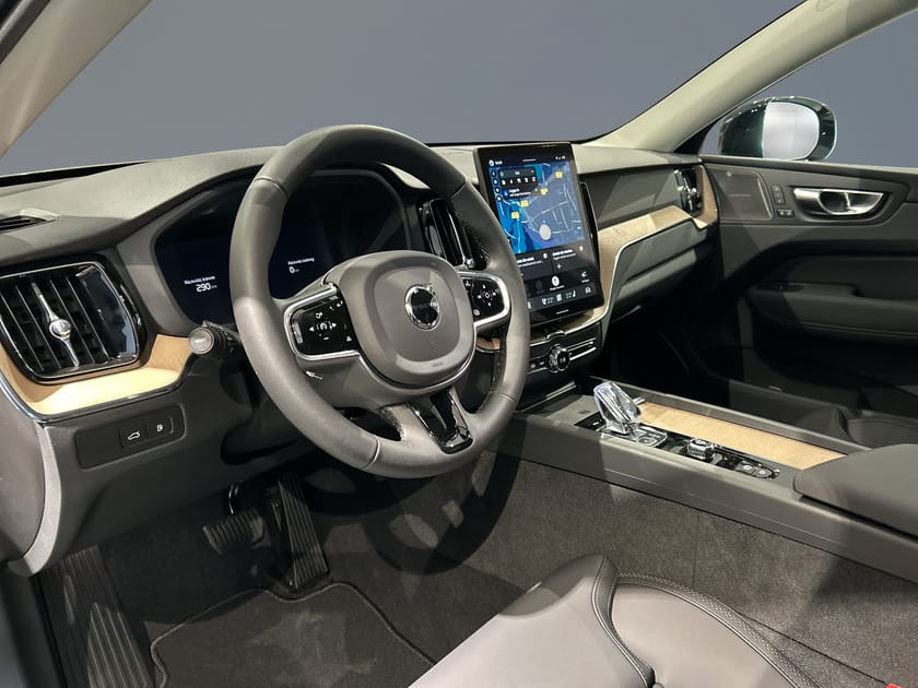 Bild 4 av Volvo XC60 T6 Plus Dark Nordic Edition