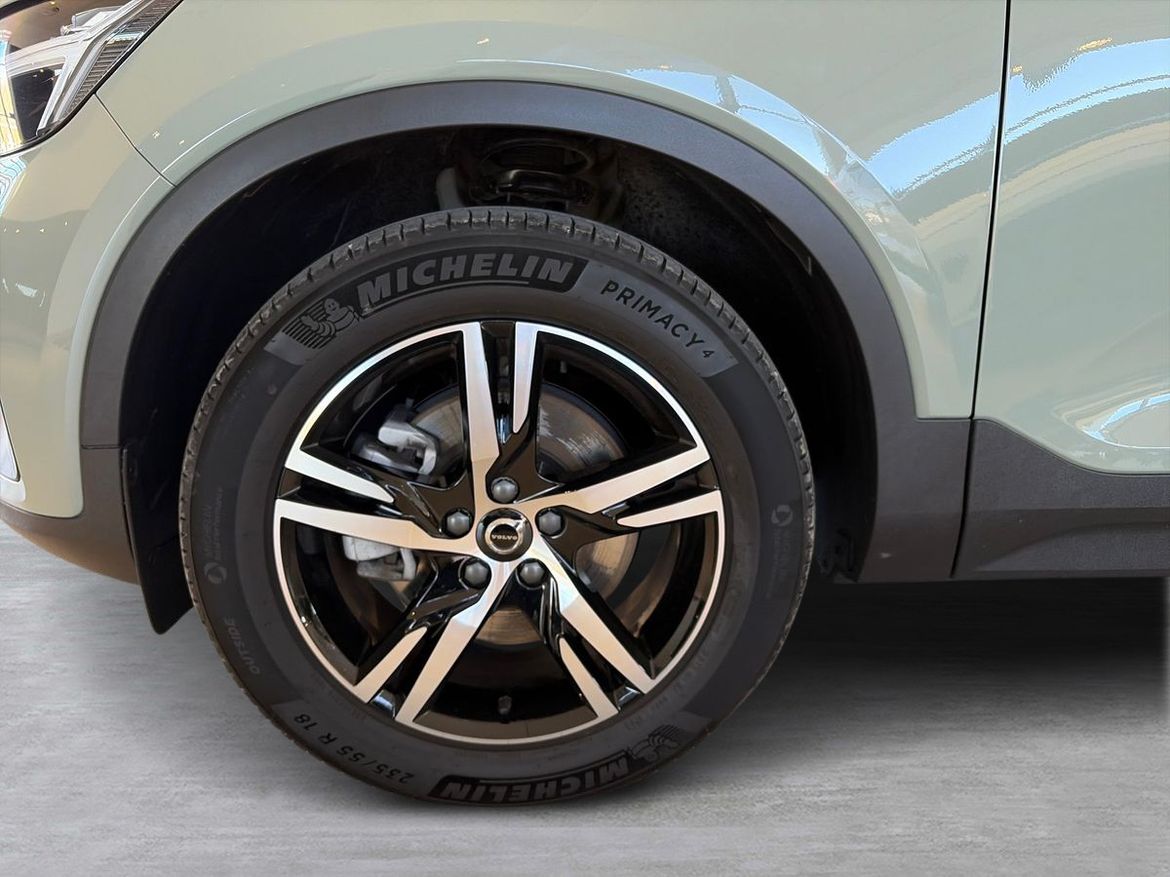 Volvo XC40 2025 - miniatyr 8