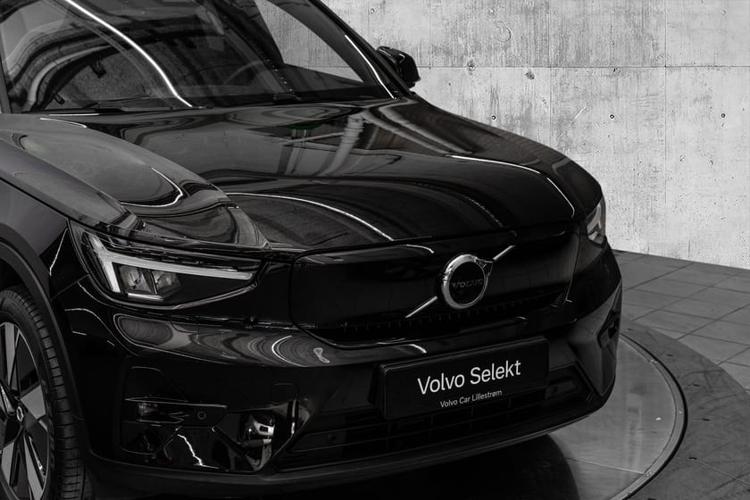 Bilde 2 av Volvo EX40 Twin Motor Performance El. Plus 442Hk. Hengerfeste!