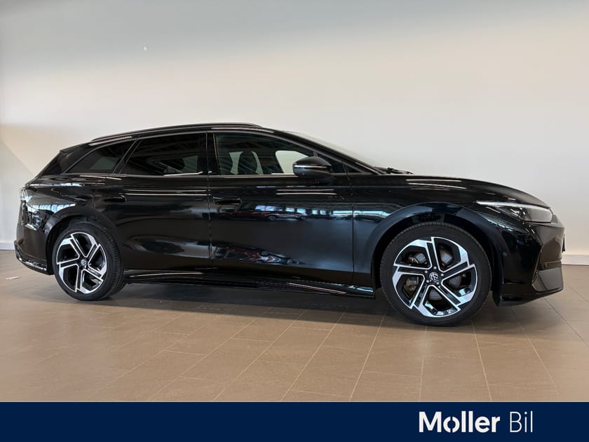 Bilde 1 av Volkswagen ID.7 GTX Tourer Stasjonsvogn 4Motion 86kWh Exclusive
