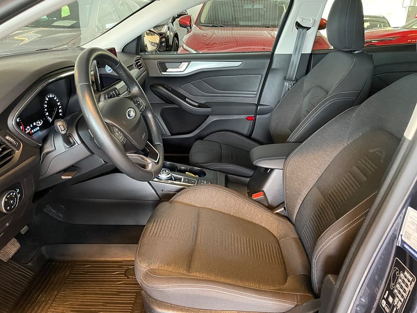 Bild 3 av Ford Focus Active Kombi 1.0 EcoBoost Automat