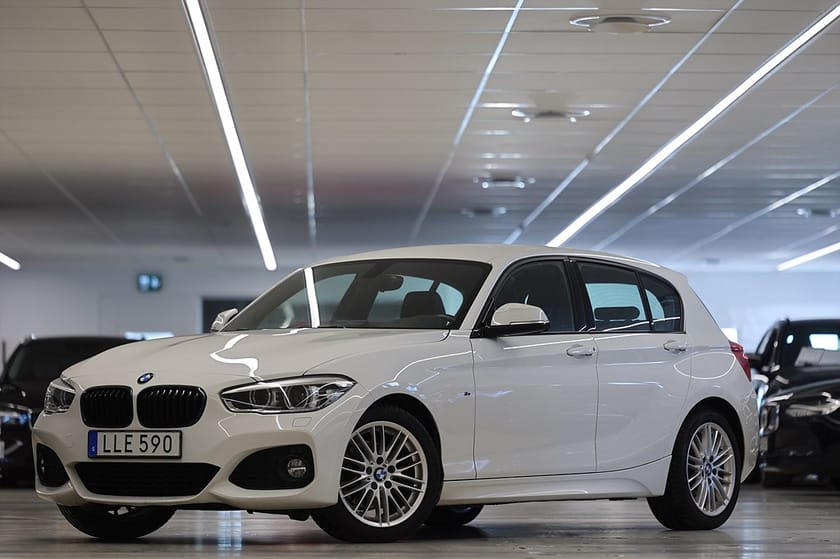 Bild 3 av BMW 120i 184hk M Sport Shadow PDC LED Läder