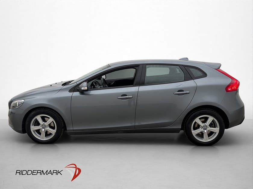Bild 4 av Volvo T3 Kinetic VOC Värmare Sensorer Farthållare ISOFIX
