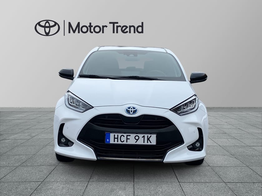 Bild 1 av Toyota Yaris Hybrid 1,5 5D STYLE SÄKERHETSPAKET V-hjul