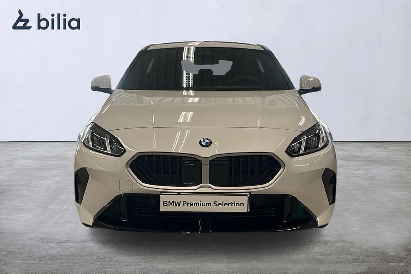 Bild 5 av BMW 120 M-Sport | DEMOBIL | Panorama | Rattvärme | Backkamera