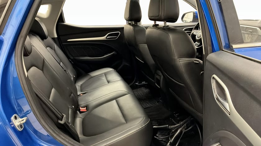 Bild 5 av MG ZS EV //ZS // LHD 45KWH //LUXURY MY21 // PANO // CARPLAY