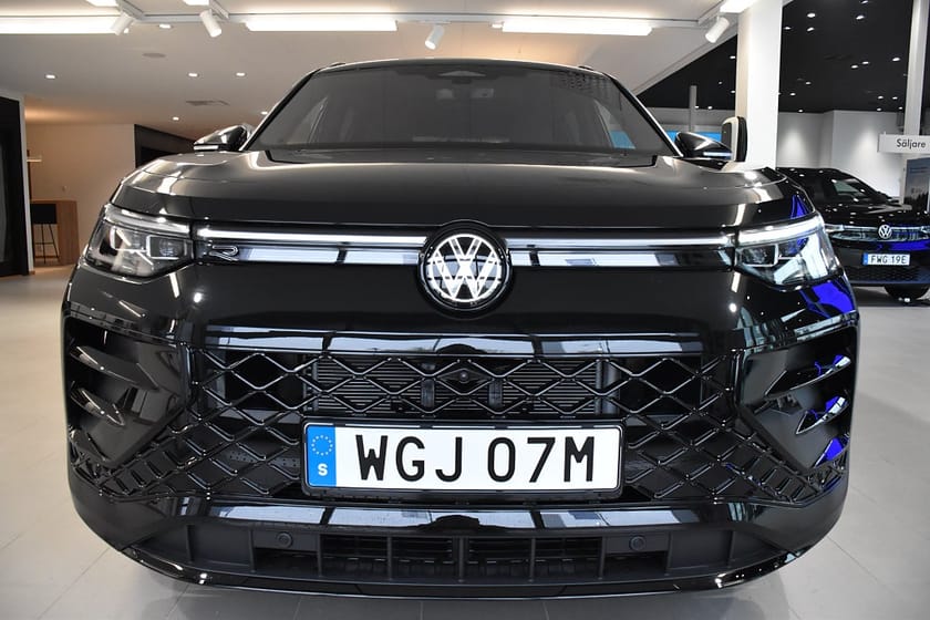 Bild 3 av Volkswagen Tayron 7-seater 2.0 TSI 265hk R-Line Edition * SE SPEC*