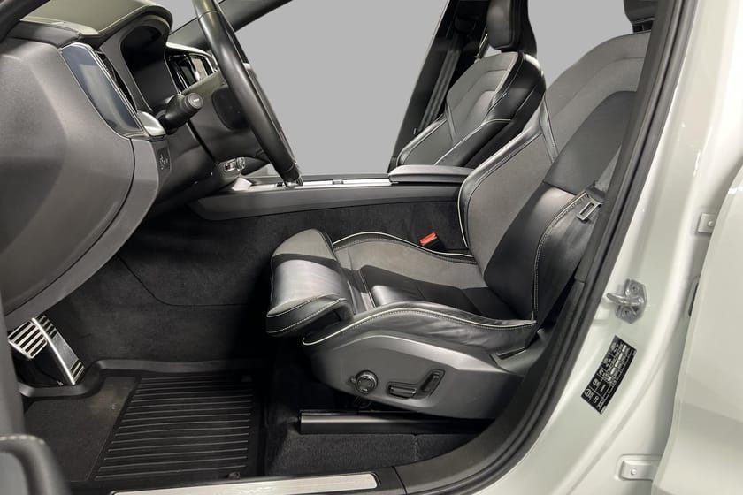 Bilde 5 av Volvo XC60 Recharge T6 AWD R-Design Krok, H/K+++