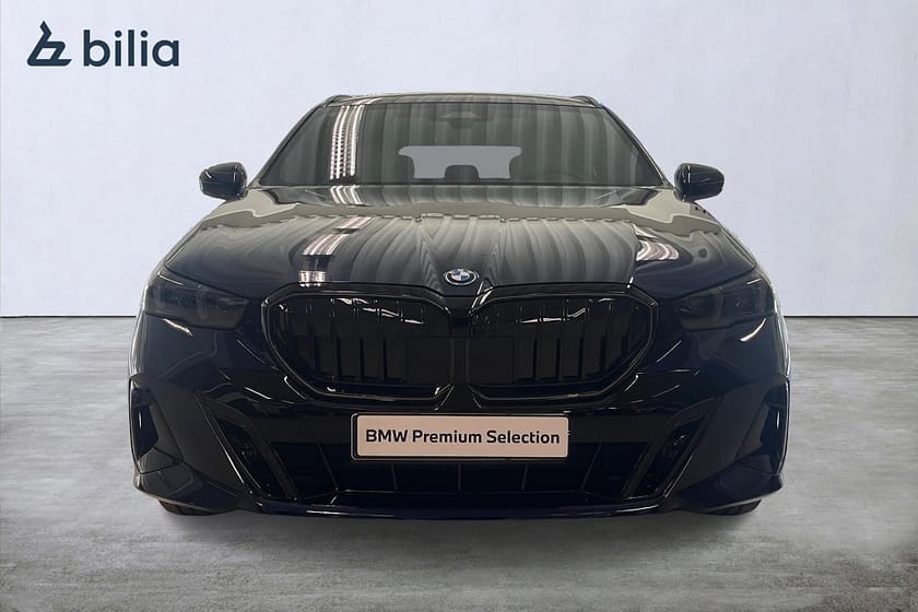 Bild 5 av BMW 530e xDrive Touring M-Sport PRO | DEMOBIL | Drag | B&W | Panorama |