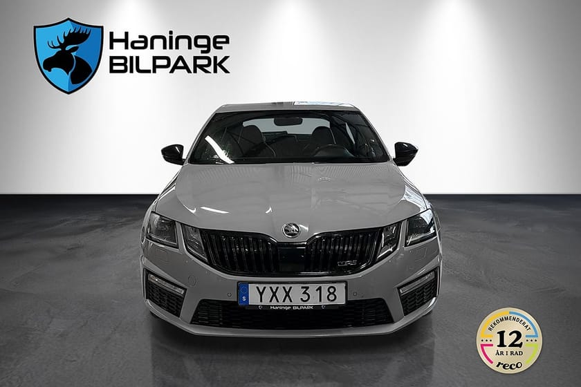 Bild 3 av Škoda Octavia RS Skoda 2.0 TSI  / SUPERDEAL 3.95% / 245 HK / B-KAMERA
