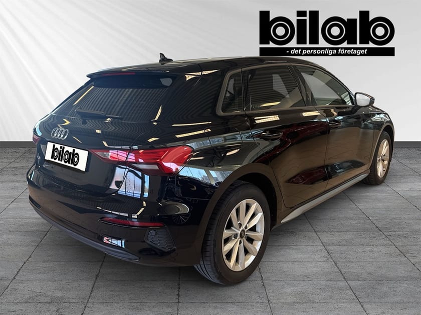 Bild 3 av Audi A3 Sportback 30 TFSI PROLINE 110 HK 6-VÄXLAD
