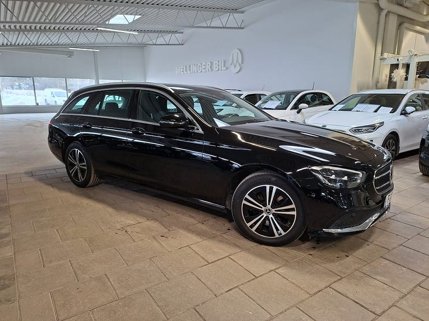 Bild 1 av Mercedes-Benz E 220 T d 4MATIC 9G-Tronic Avantgarde Navi (4980 mil)