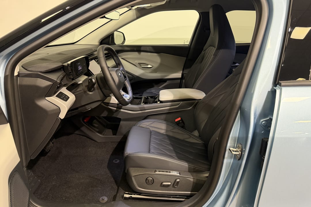 Ford Explorer EV Extended Range RWD