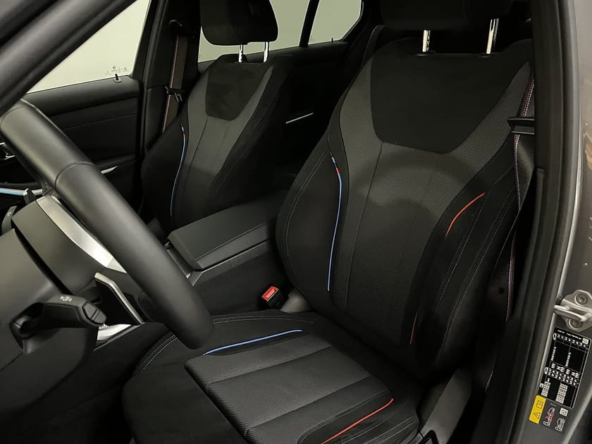 Bild 5 av BMW 330e xDrive Sedan M Sport Pro H/K Dragkrok Comfort Access