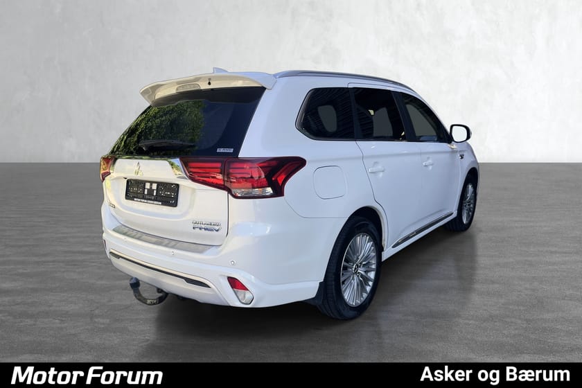Bilde 4 av Mitsubishi Outlander PHEV INTENSE+/HENGERFESTE/NYLIG EU-GODKJENT/INNBYTTE