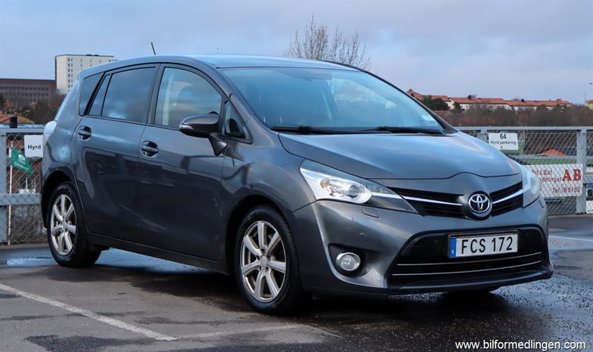 Bild 2 av Toyota Verso 2.2 D-4D 150hk Skinn Navi Drag Panorama