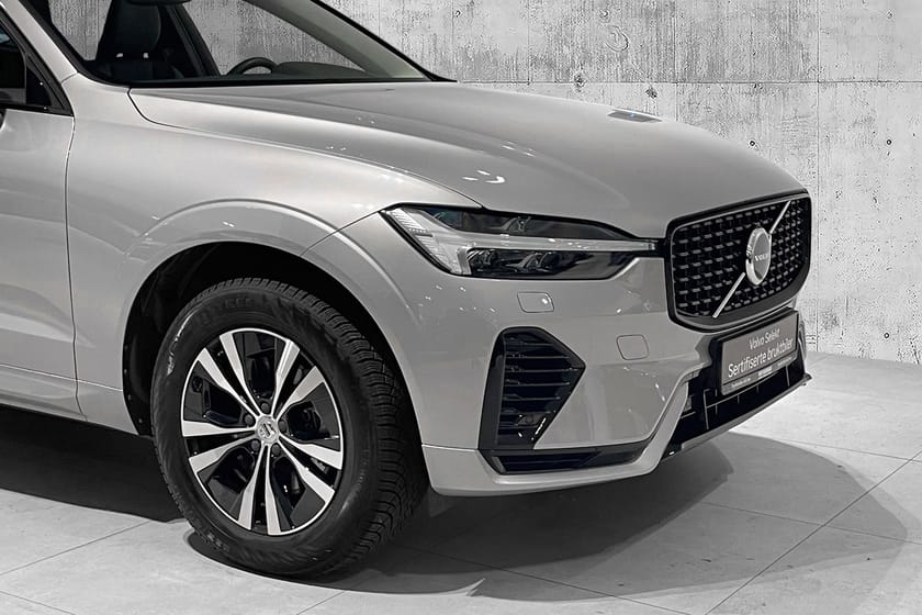 Bilde 2 av Volvo XC60 Recharge T6 Plus Dark KROK|PANO|H&K|TONEDE