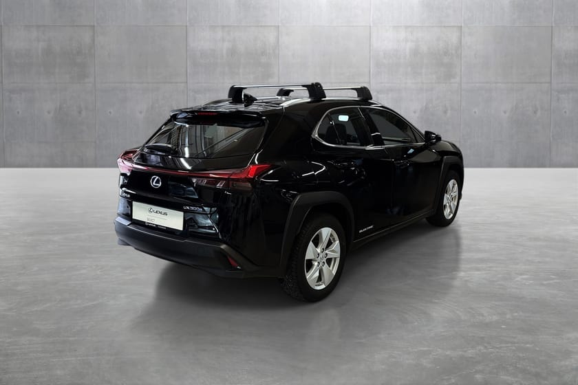 Bilde 5 av Lexus UX 300e Premium 311km WLTP skinnseter ++