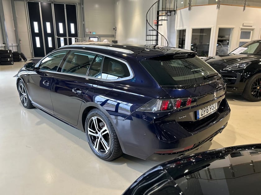 Bild 4 av Peugeot 508 SW Hybrid EAT Allure 1.6 PHEV 225hk / Drag / Moms