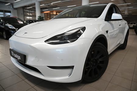Tesla Model Y Long Range AWD