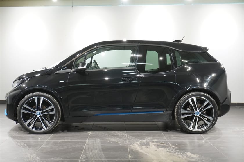 Bild 3 av BMW i3s 120 Ah Charged Navi DAP PDC LED 20