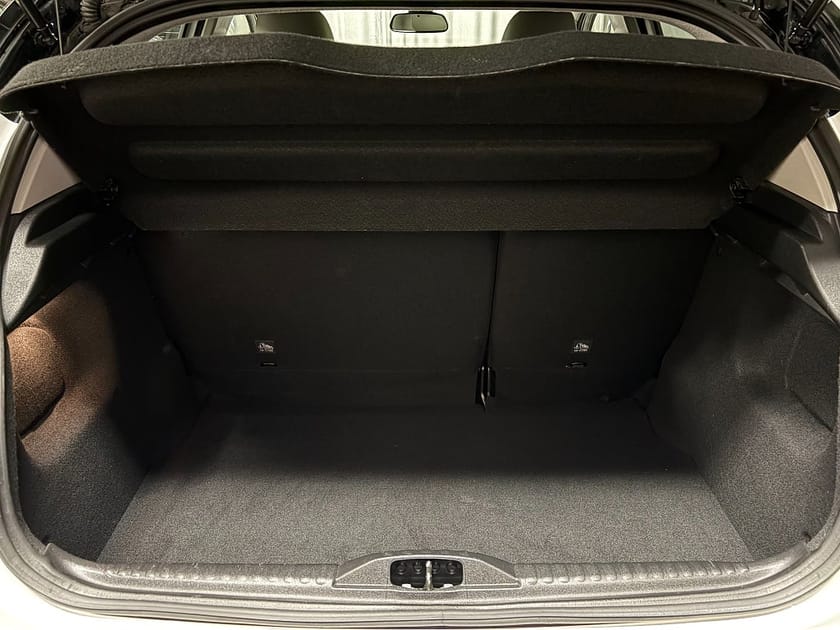 Bild 5 av Citroën C3 SHINE PureTech 82