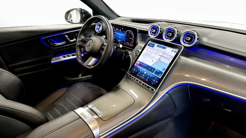 Bild 3 av Mercedes-Benz GLC 300 e Coupé 4MATIC 300E AMG Line Premium Burmester Pano Head-Up