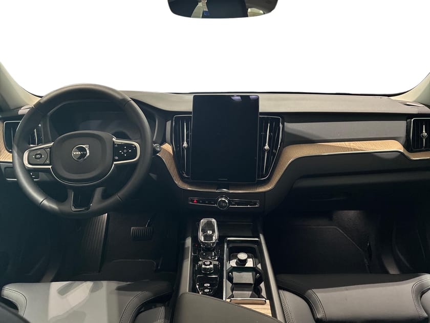 Bild 5 av Volvo XC60 T6 Plus Dark Nordic Edition