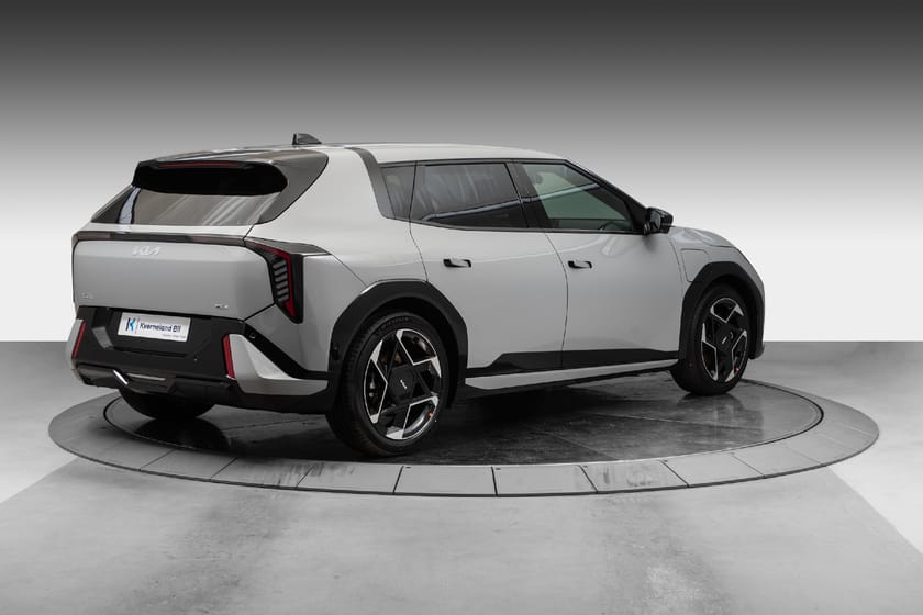 Bilde 3 av Kia EV4 Long Range GT Line Skinn Navigasjon Carplay 360 Kamera H&K