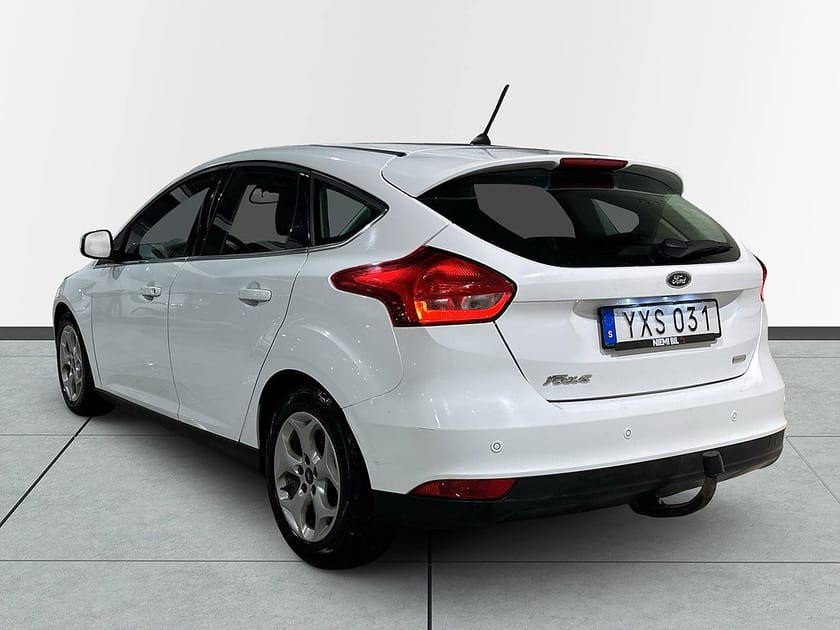 Bild 5 av Ford Focus 1.0 Titanium Drag Mvärm Psens Carplay S/V-hjul